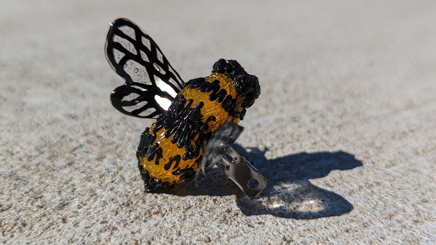 Bee Hairclip